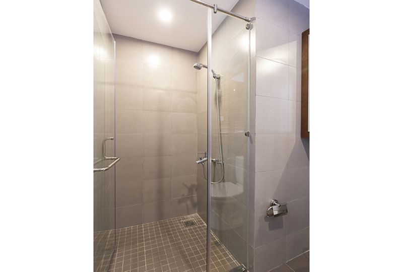Cozy studio serviced apartment for rent near Le Van Tam park District 1