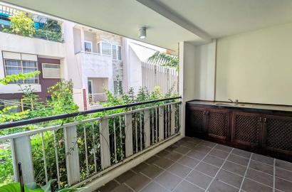 Romantic serviced apartment on Hoang Dieu street for rent in Phu Nhuan