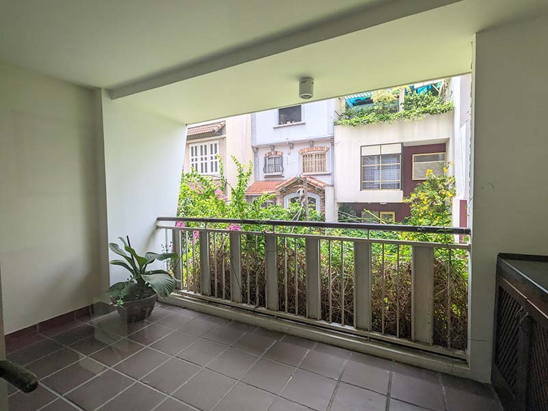 Romantic serviced apartment on Hoang Dieu street for rent in Phu Nhuan