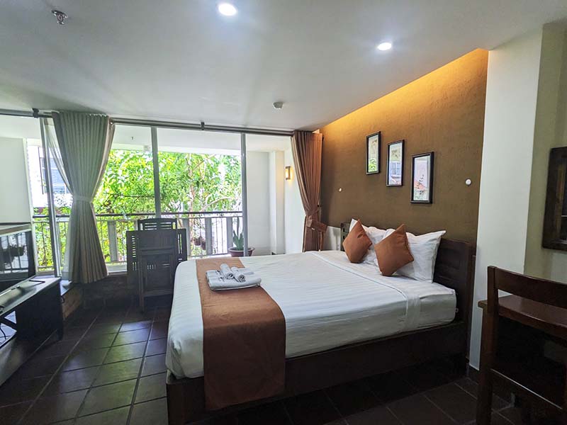 Romantic serviced apartment on Hoang Dieu street for rent in Phu Nhuan