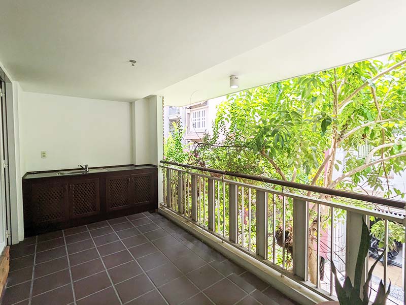 New-style serviced apartment for lease on Hoang Dieu street Ho Chi Minh