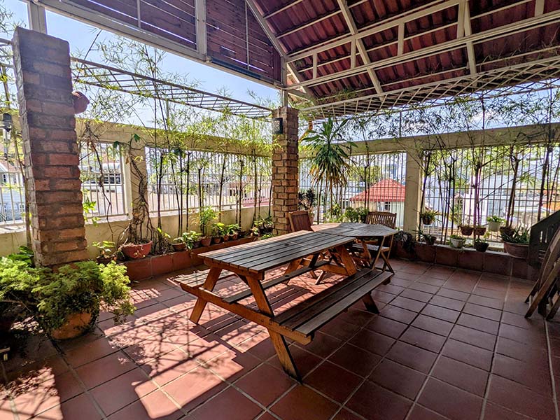 New-style serviced apartment for lease on Hoang Dieu street Ho Chi Minh