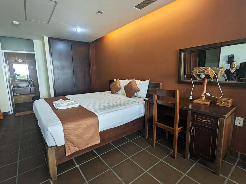 New-style serviced apartment for lease on Hoang Dieu street Ho Chi Minh