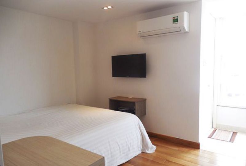 Bright serviced apartment for rent on Nam Ki Khoi Nghia street District 3