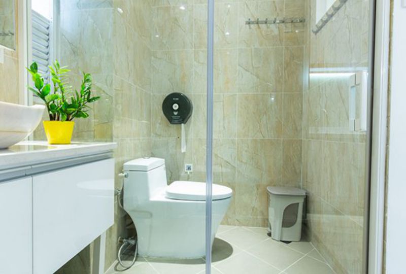 Nice serviced apartment for lease in Saigon city center Ho Hao Hon street