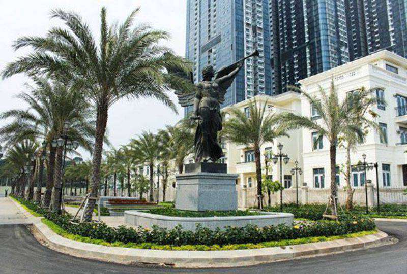 Nice apartment for rent on Vinhomes Golden River in District 1 Saigon City