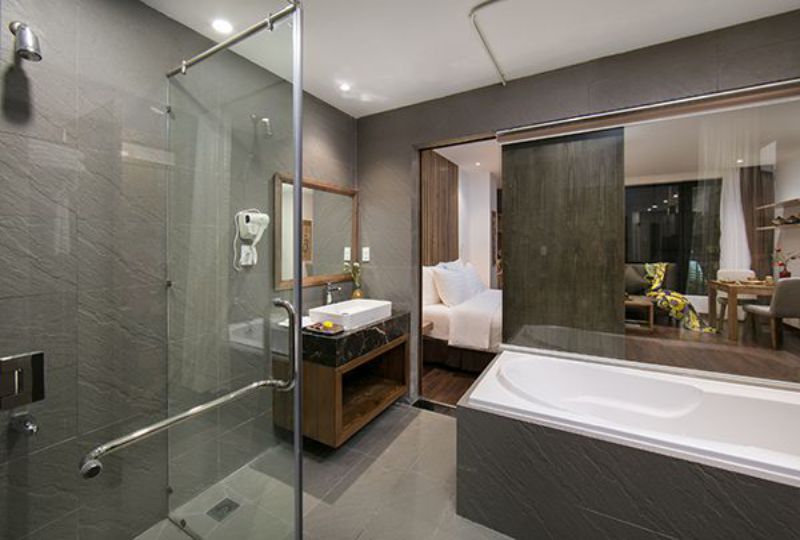 Bright serviced apartment on Pham Viet Chanh street Binh Thanh for lease