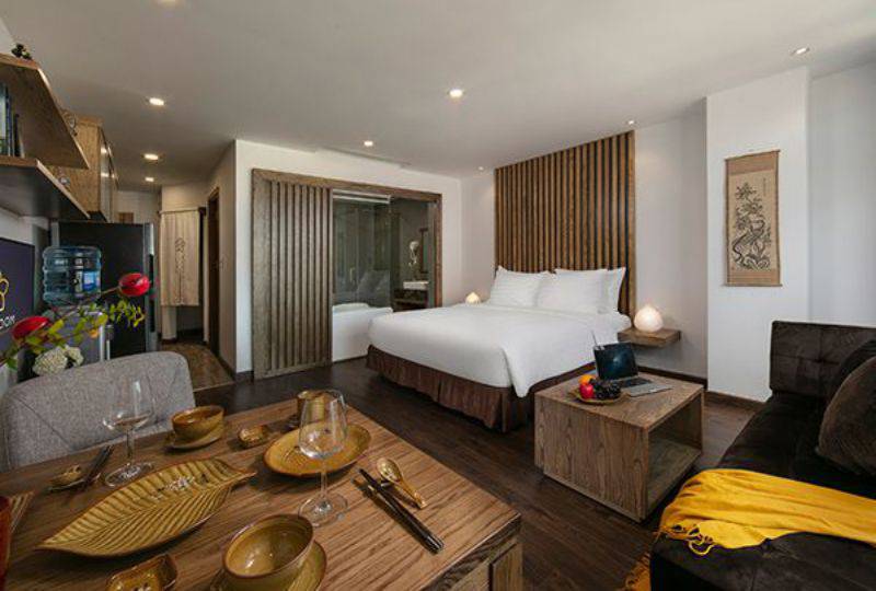 Bright serviced apartment on Pham Viet Chanh street Binh Thanh for lease