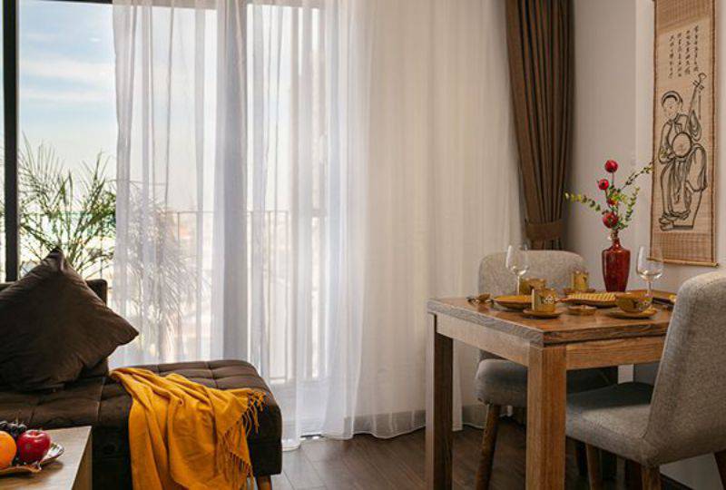 Bright serviced apartment on Pham Viet Chanh street Binh Thanh for lease