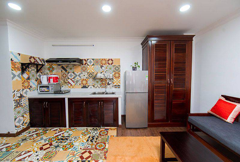 Nice serviced apartment rental in Phu Nhuan district close to the airport