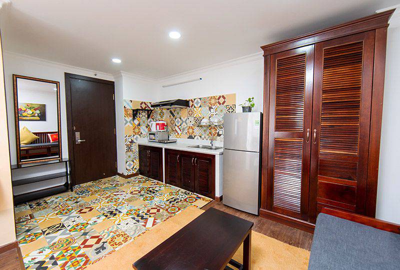 Nice serviced apartment rental in Phu Nhuan district close to the airport