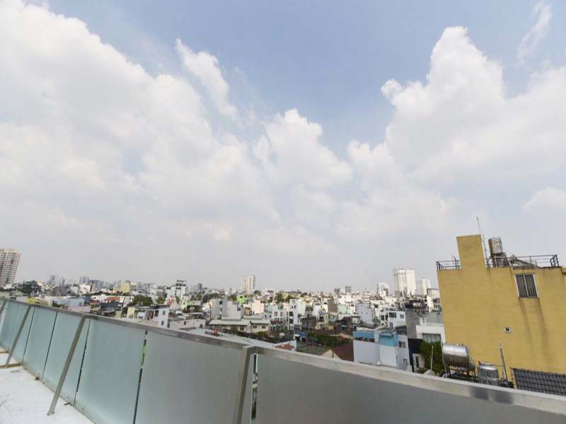 Serviced apartment for rent in District 3 next to railway station