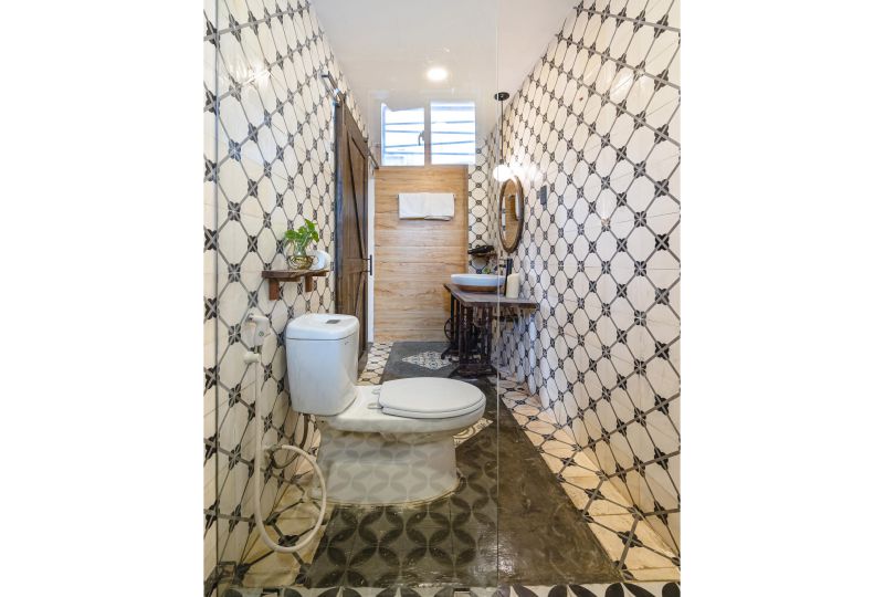 Serviced apartment for rent in District 1 - Fresh style with terrace