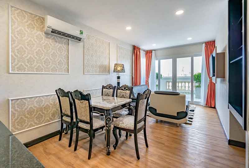 Serviced apartment for rent in District 3 next to Tan Dinh Market