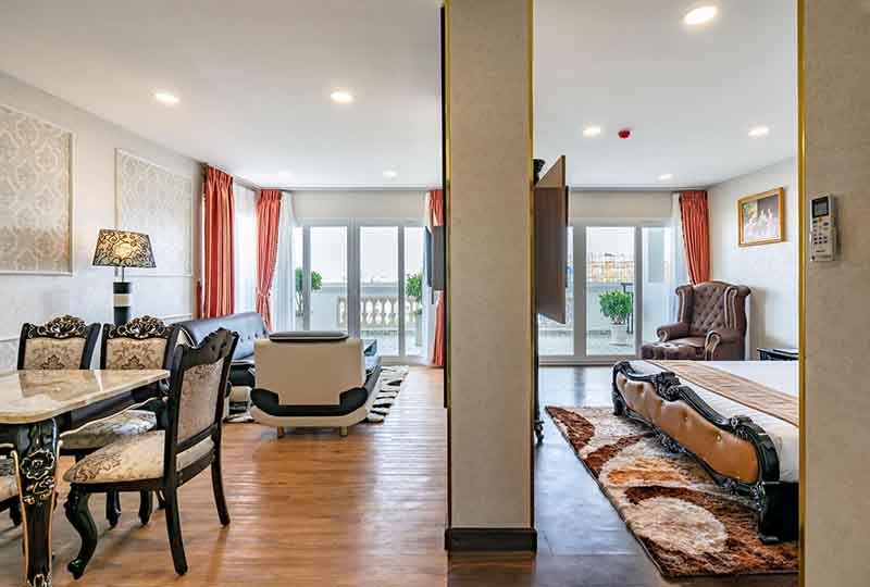 Serviced apartment for rent in District 3 next to Tan Dinh Market