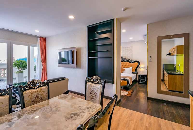 Serviced apartment for rent in District 3 next to Tan Dinh Market