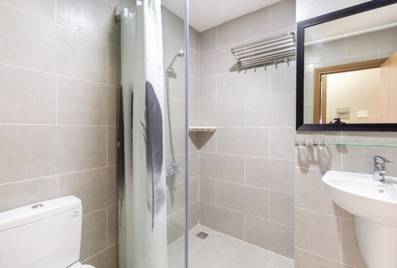 Serviced apartment on Nguyen Huy Tuong Street for rent in Binh Thanh Dist