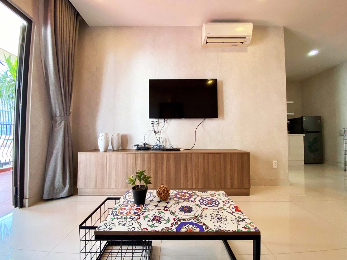 Two bedroom serviced apartment for rent In Binh Thanh Dist, next to Dinh Tien Hoang