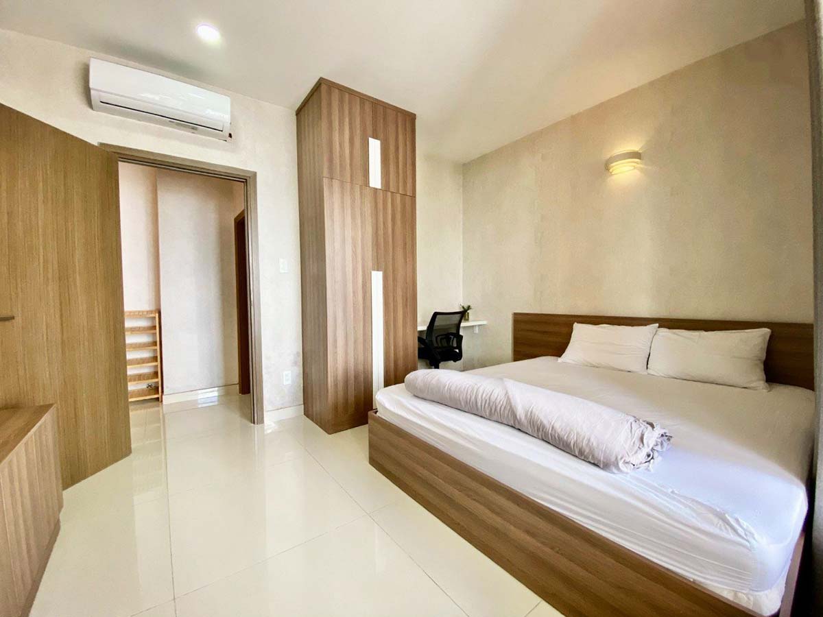 Two bedroom serviced apartment for rent In Binh Thanh Dist, next to Dinh Tien Hoang