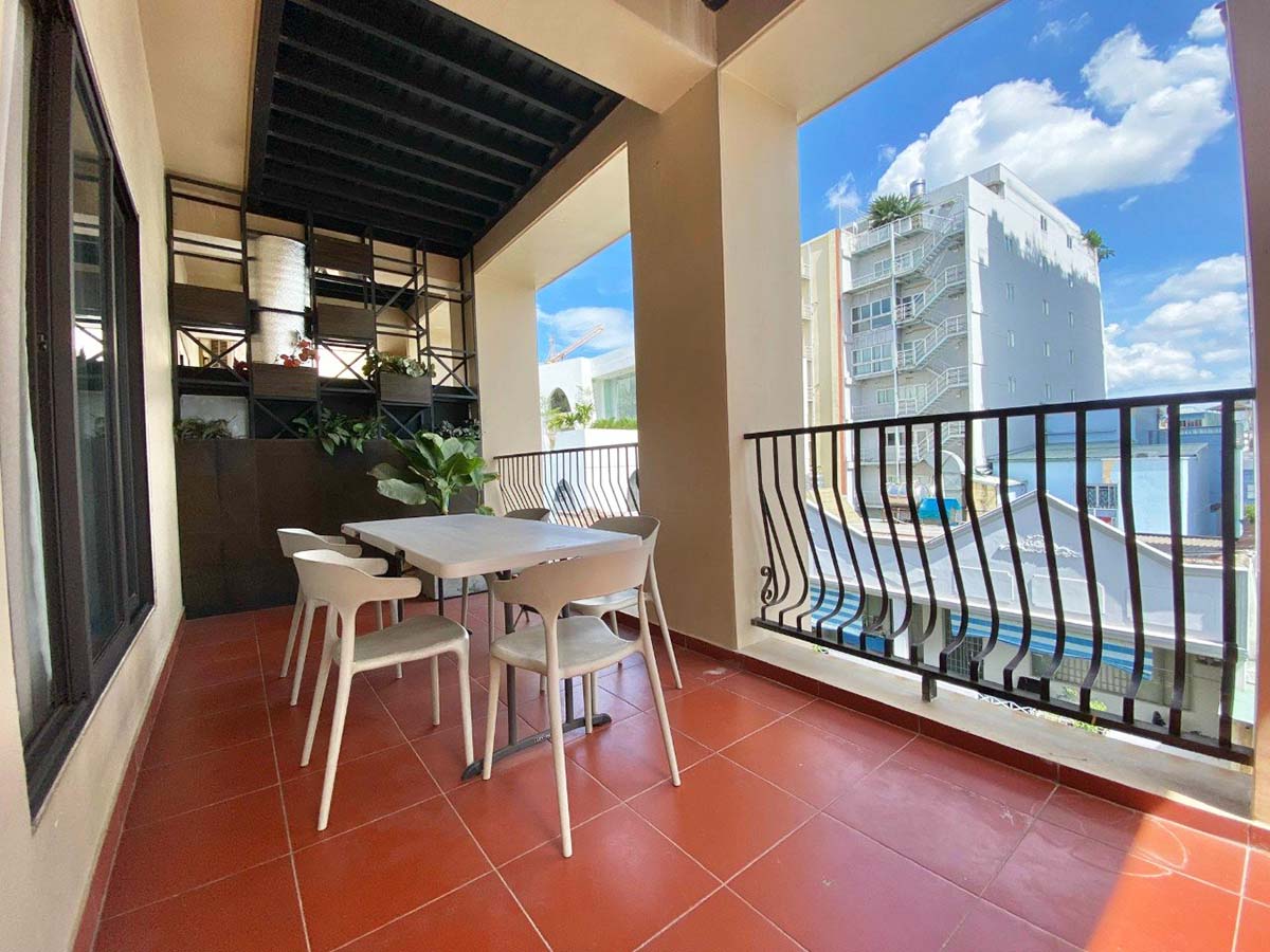 Two bedroom serviced apartment for rent In Binh Thanh Dist, next to Dinh Tien Hoang