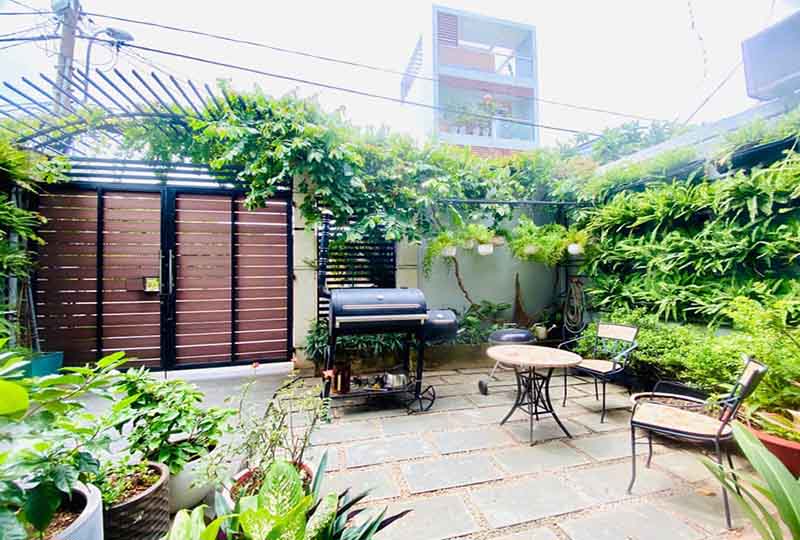 Two-bedroom serviced flat for lease on Thao Dien area Dist 2 Saigon