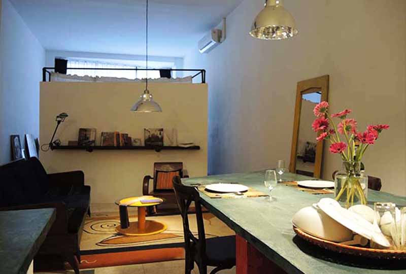 Retro serviced apartment for rent in Dist 1 next to Ben Thanh market