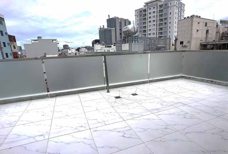 Bright Serviced apartment for rent in District 3 on Nguyen Thong Street