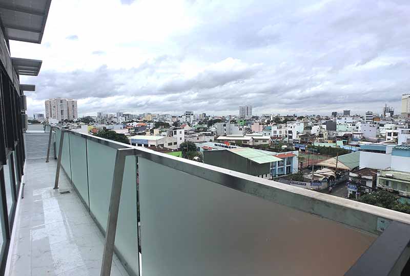 Bright Serviced apartment for rent in District 3 on Nguyen Thong Street