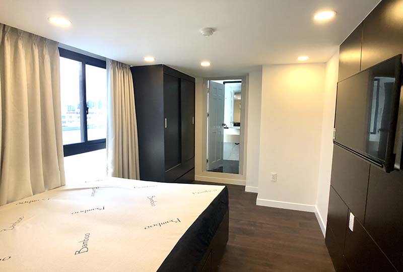 Bright Serviced apartment for rent in District 3 on Nguyen Thong Street