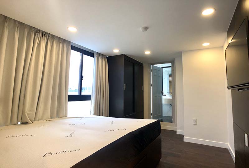 Bright Serviced apartment for rent in District 3 on Nguyen Thong Street