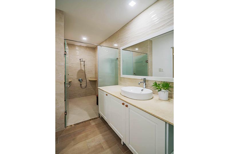 Two bedroom serviced apartment renting in District 3 Vuon Chuoi Street