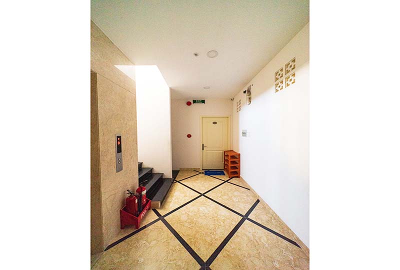 Serviced apartment for rent in Phu Nhuan District Huynh Van Banh St