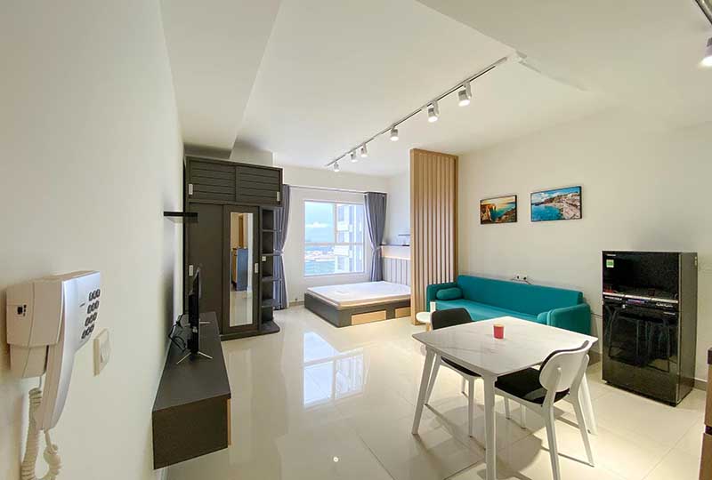 Studio apartment for rent on Sunrise City View District 7