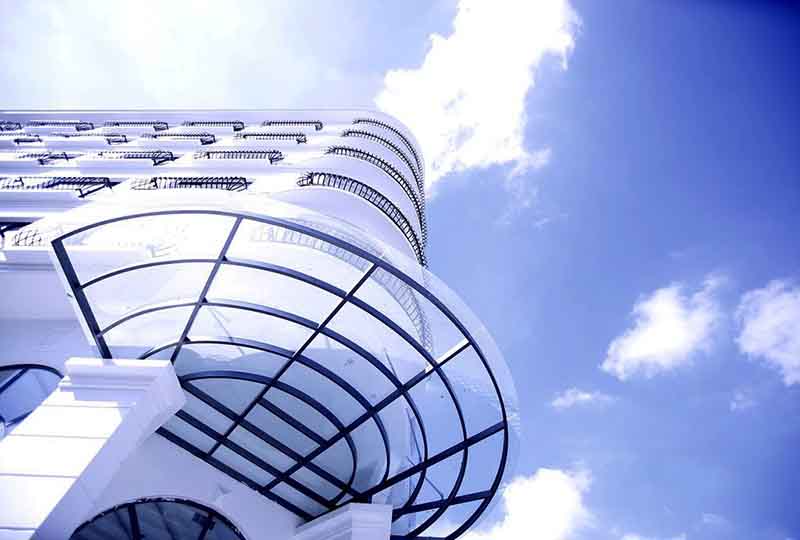 Cozy serviced apartment for lease on Tran Binh Trong Street, Saigon