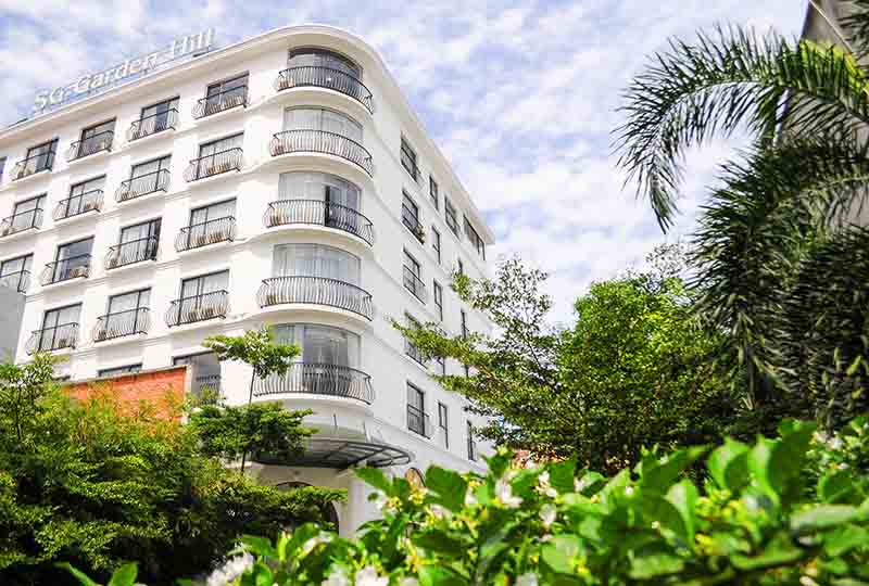 Cozy serviced apartment for lease on Tran Binh Trong Street, Saigon