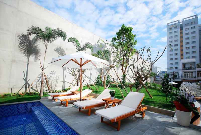 Cozy serviced apartment for lease on Tran Binh Trong Street, Saigon