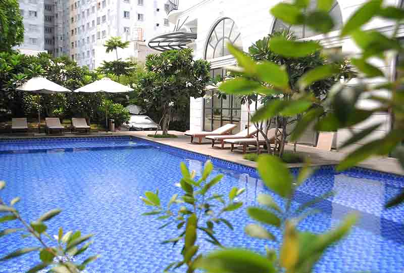 Cozy serviced apartment for lease on Tran Binh Trong Street, Saigon