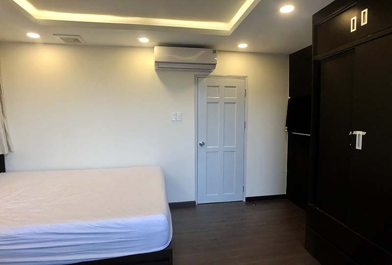 One bedroom serviced apartment for rent on Nguyen Duy Street, Binh Thanh District