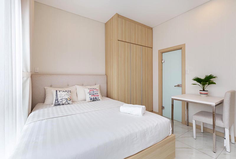Nice studio renting in District 1 next to Tan Dinh market