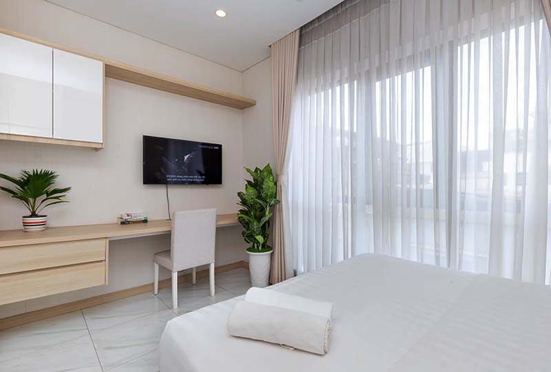 Nice studio renting in District 1 next to Tan Dinh market