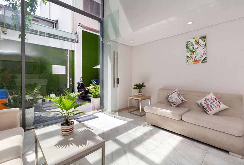 Nice studio renting in District 1 next to Tan Dinh market