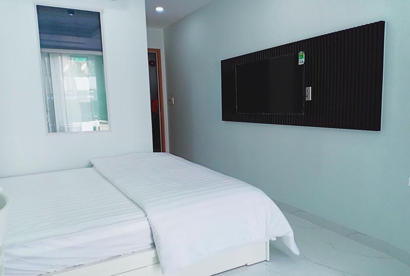Studio flat for rent in Phu My Hung with full of services