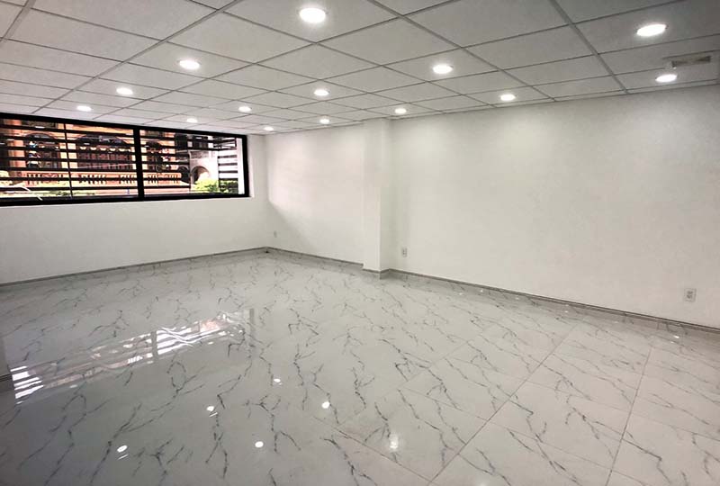 Office for lease on Nguyen Duy Street Binh Thanh District HCMC