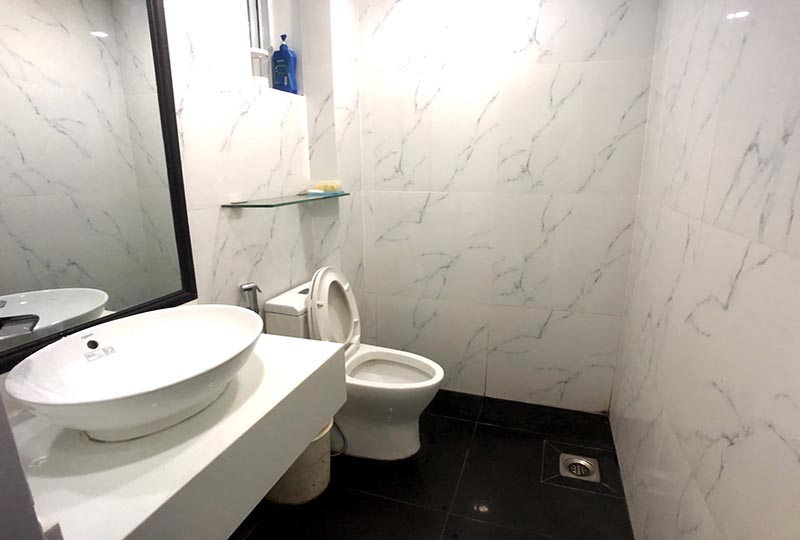 Office for lease on Nguyen Duy Street Binh Thanh District HCMC