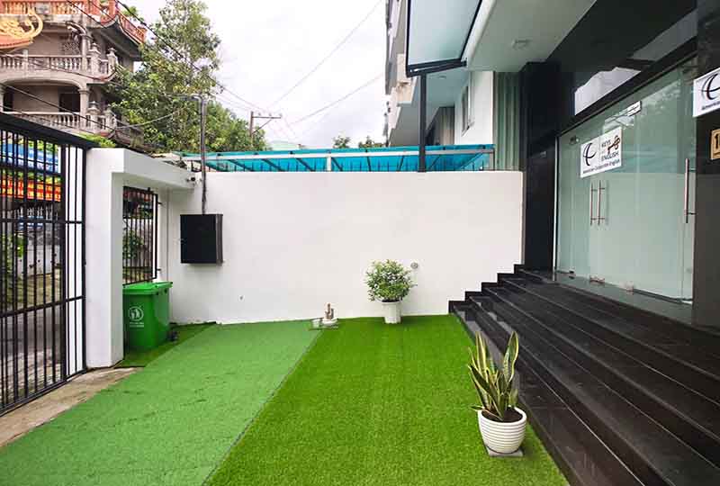Office for lease on Nguyen Duy Street Binh Thanh District HCMC