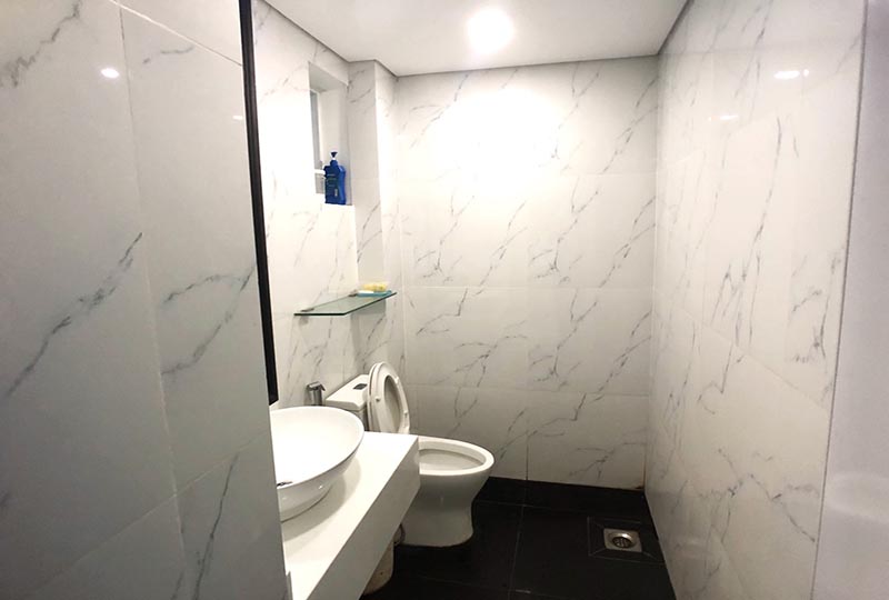 Cheap office for rent in Binh Thanh District next to District 1