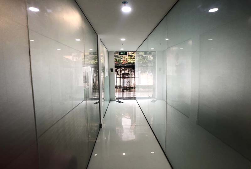 Cheap office for rent in Binh Thanh District next to District 1