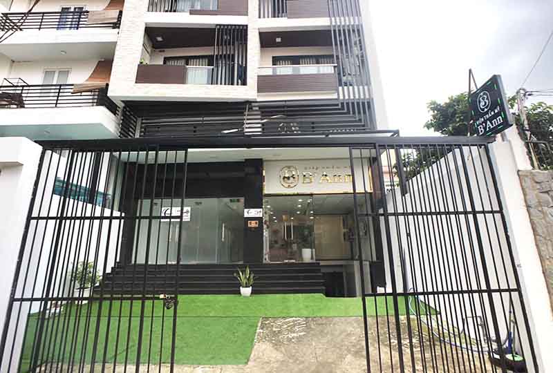 Cheap office for rent in Binh Thanh District next to District 1
