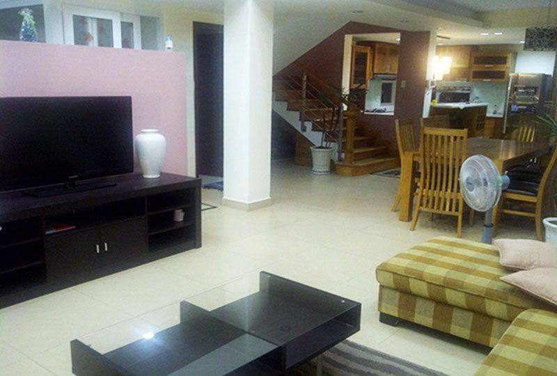 Nice villa for rent on street 11 Phu My ward District 7