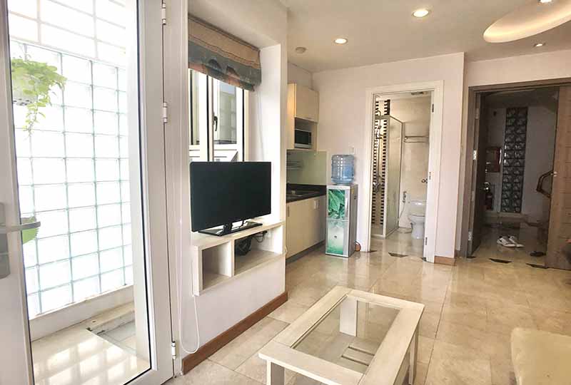 Warmly serviced apartment for lease in District 3 Saigon